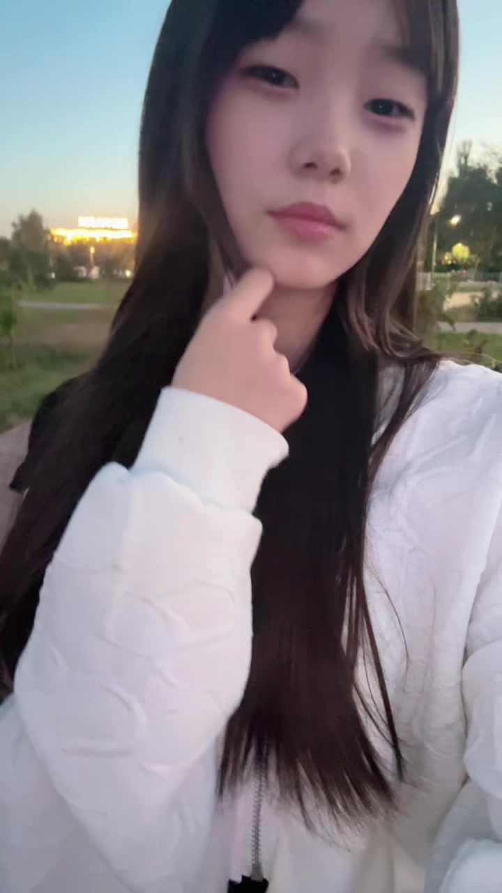 @Дари🇰🇬