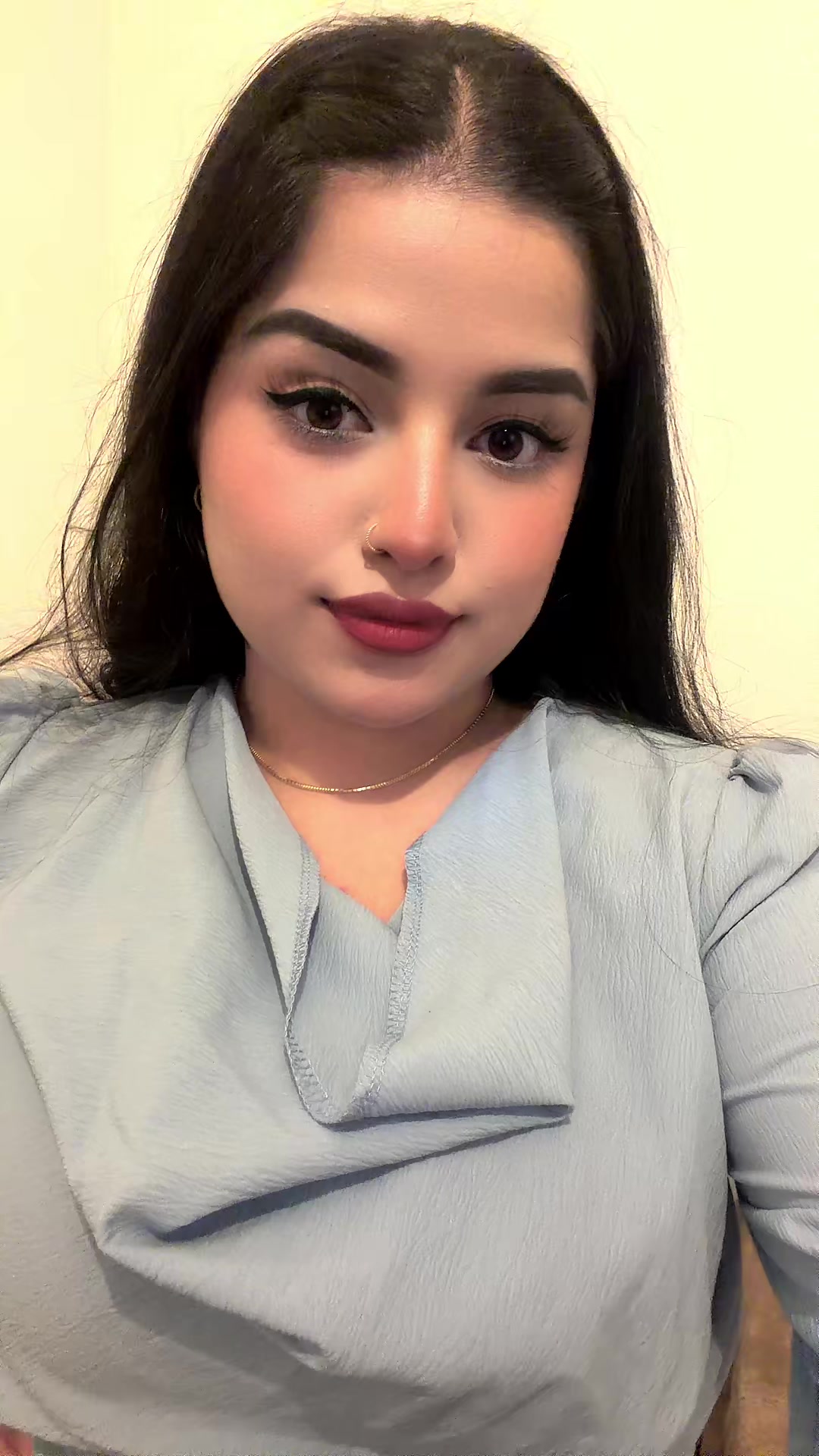 @QUEEN👑