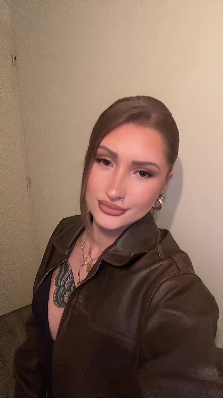 @MADEMOISELLE E 🫦