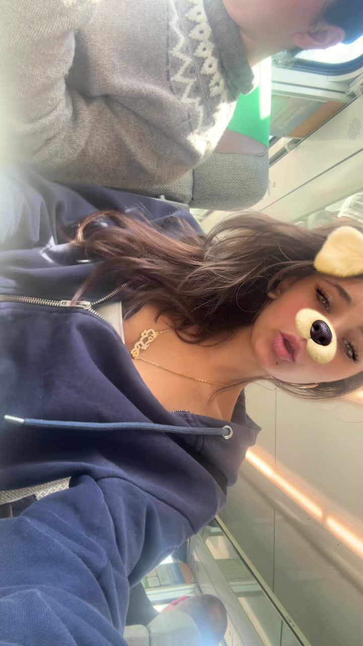@🍷ℒℯ𝒾𝓁𝒶𝒽 ★𓂃