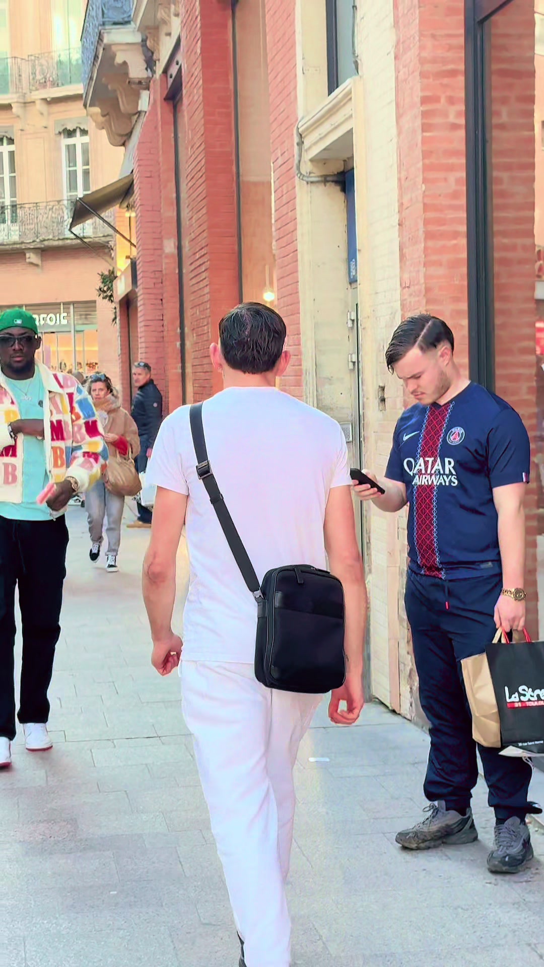 @KMDJ 🇨🇮🇫🇷🇬🇳
