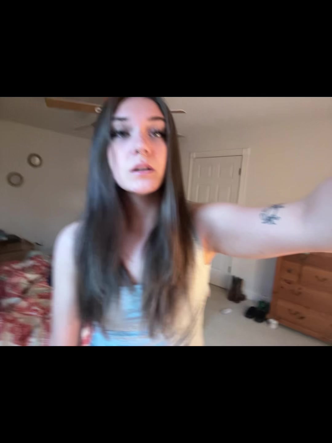 @raeee🕸️