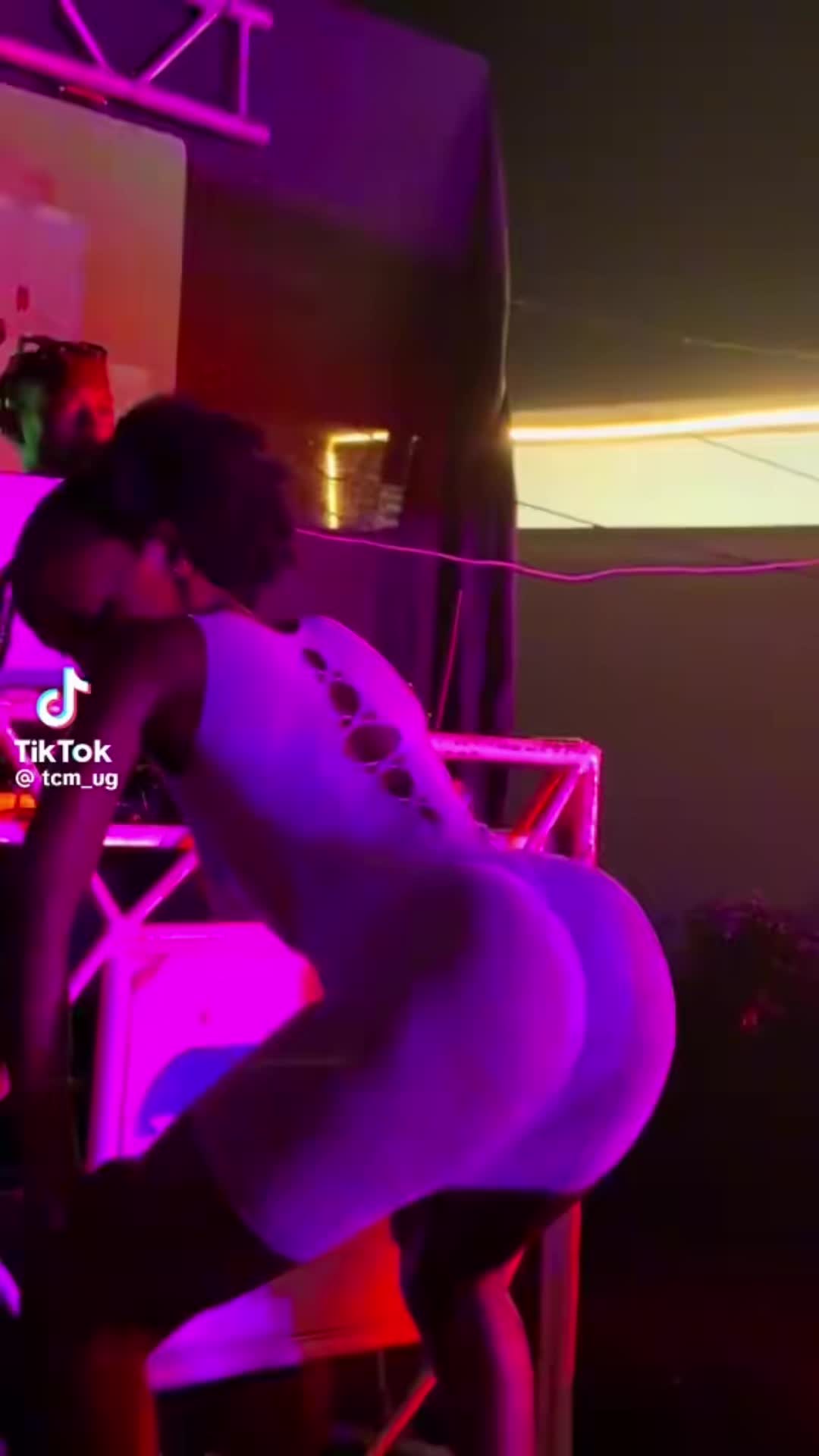@Twerk,baiko,Leumbeul🍑🍑🍑