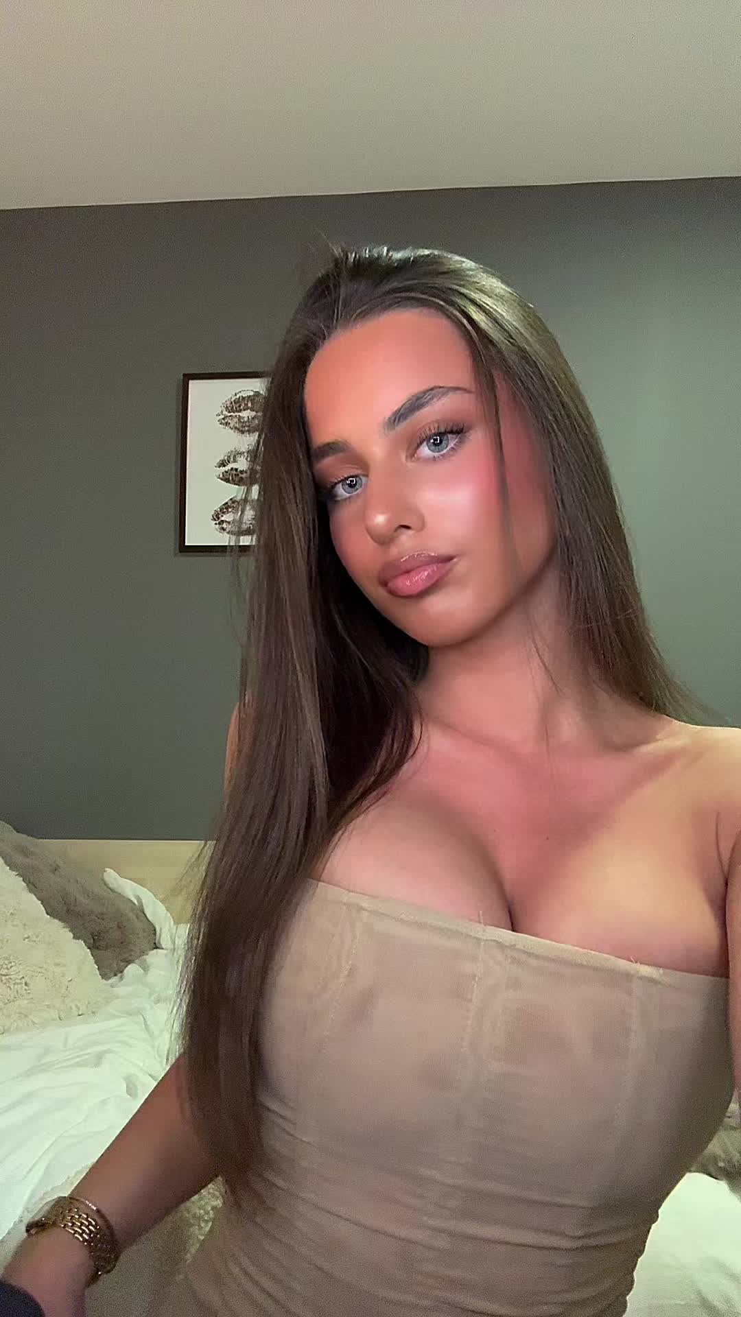 @abs