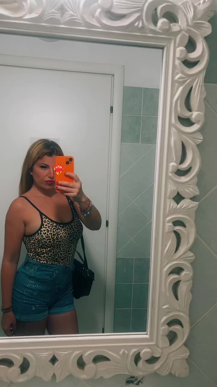@DeniseLaconi