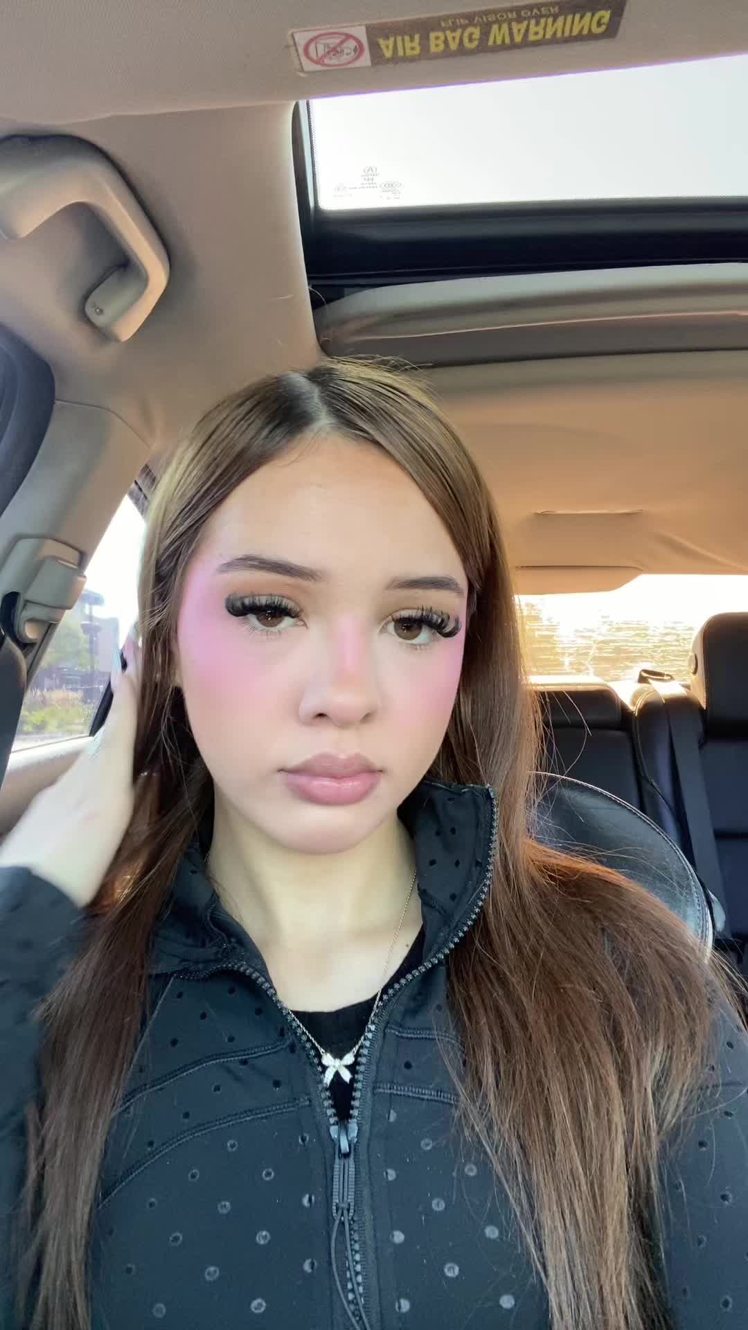@Annaiz