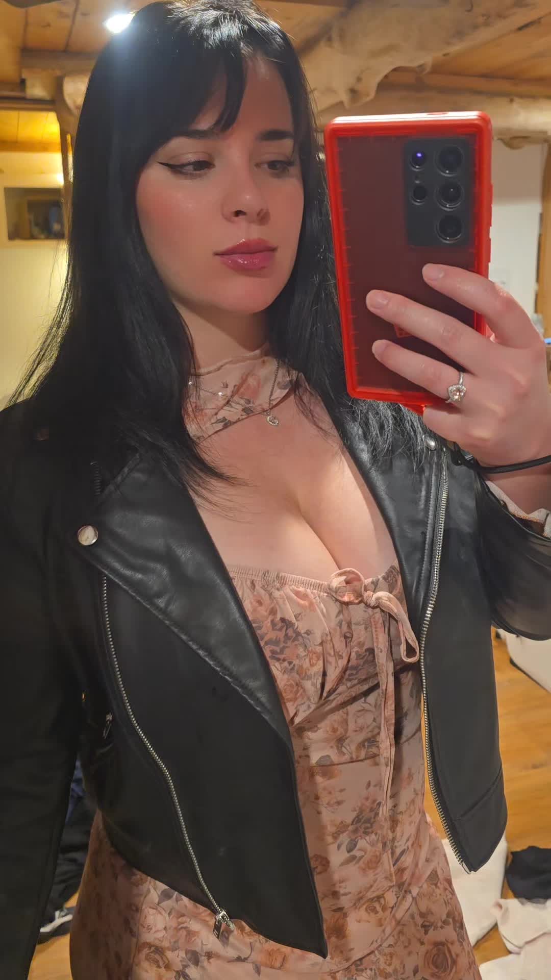 @KatReam🦄🐬