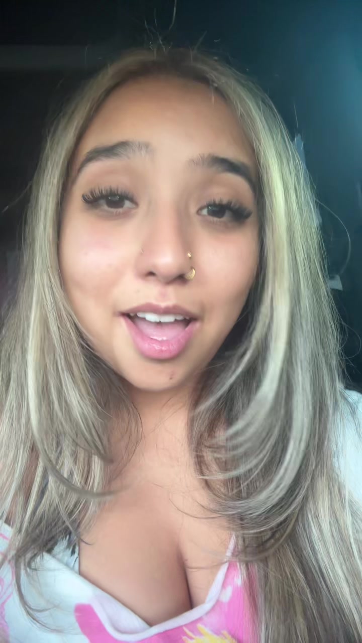 @raaaelene