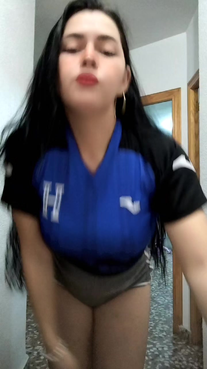 @Karlita Rodríguez ๐ญ๐ณ๐๐ณ๐ฎโค๏ธ