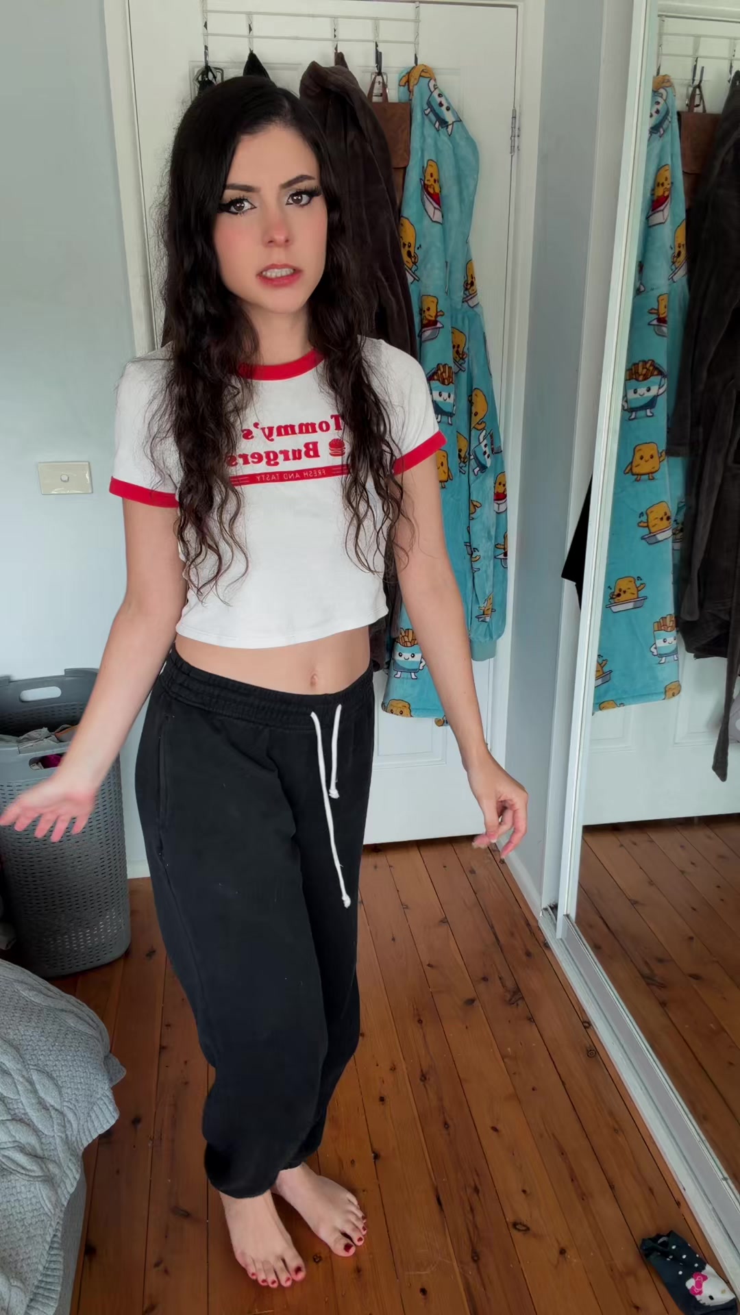 @Minacakes_12