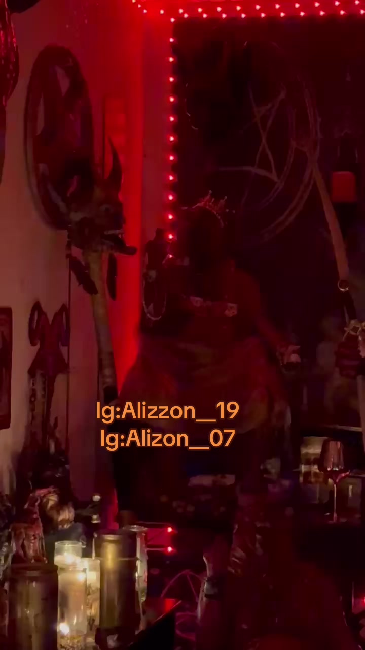 @đđ©đŠđ·đŹđ« â§