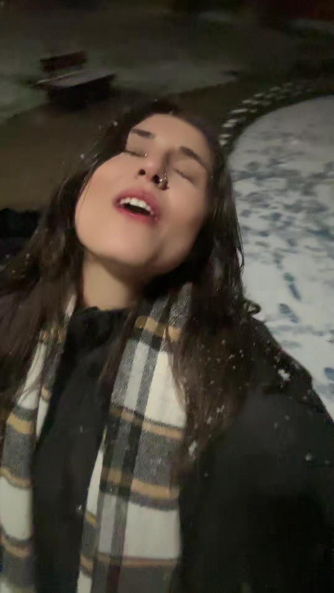 @Burçinn