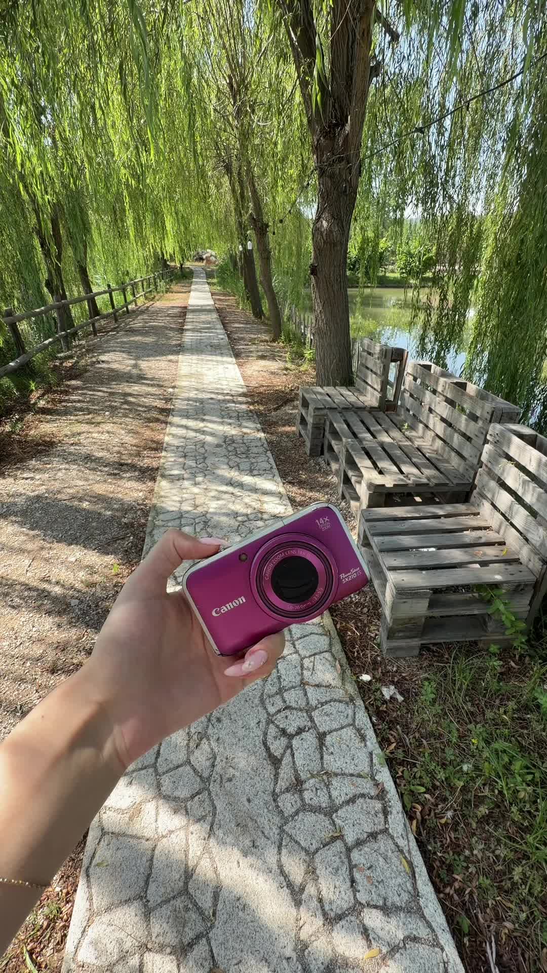 @retro.camerashop