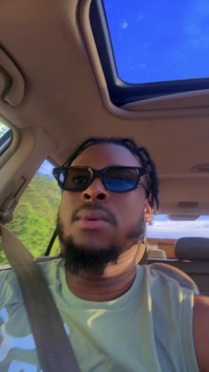 @Guerlens🧑🏿&zwj;🦯