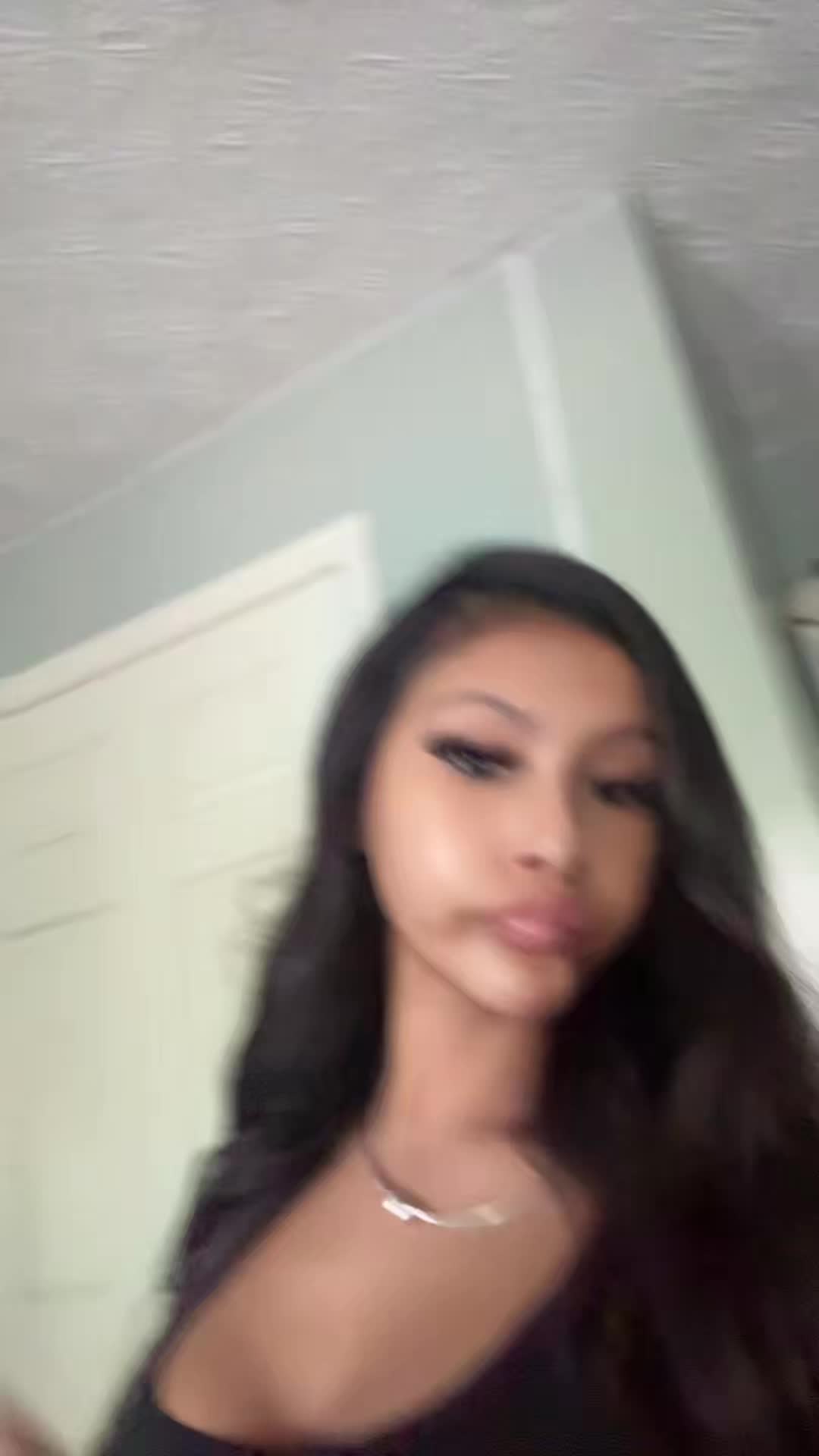 @nicole