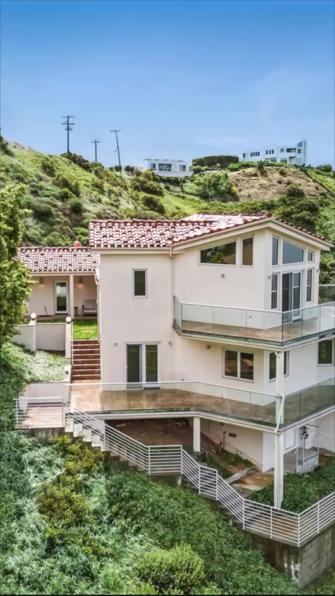 @Prevail Realty Group Inc.