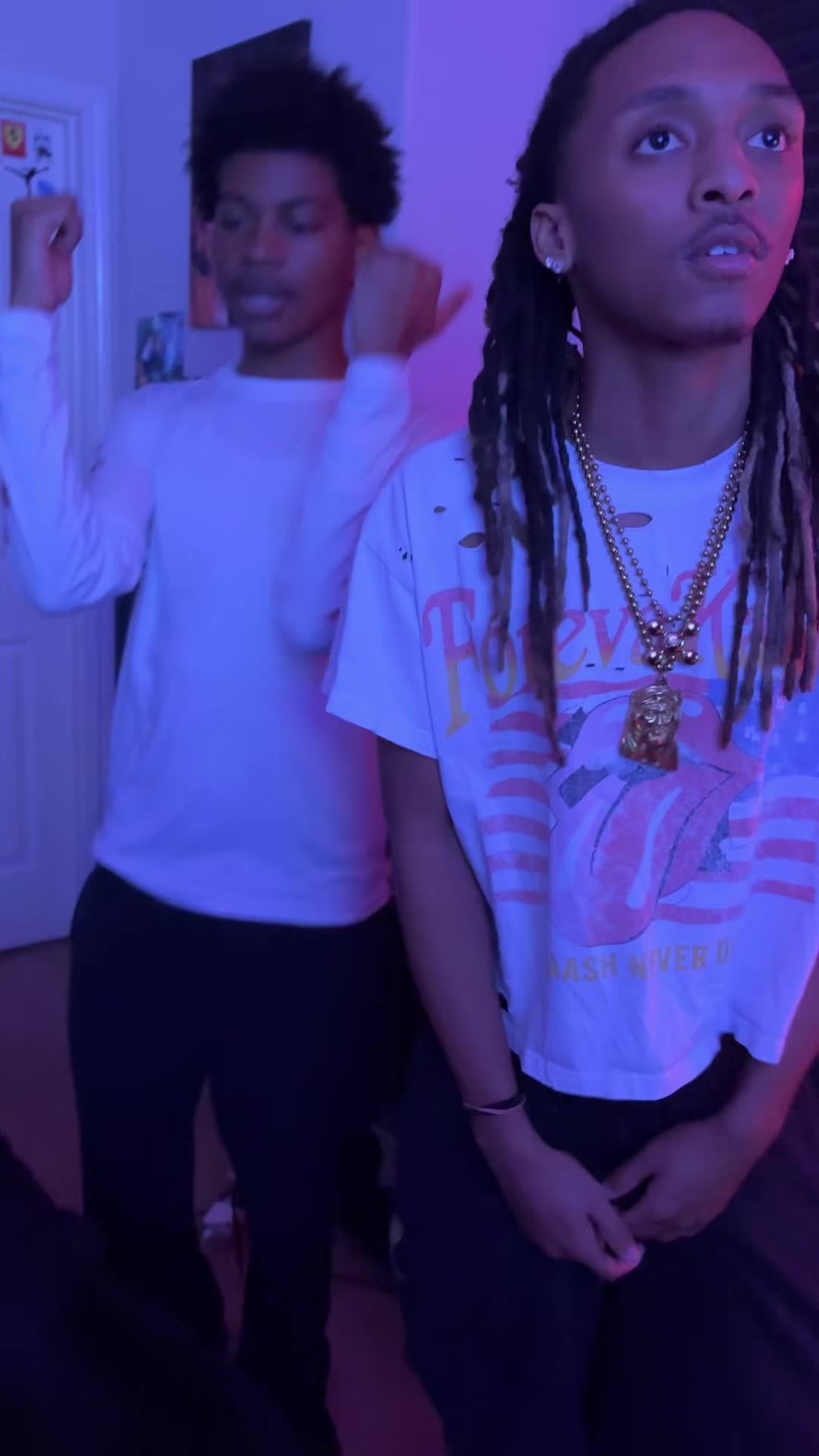 @nique