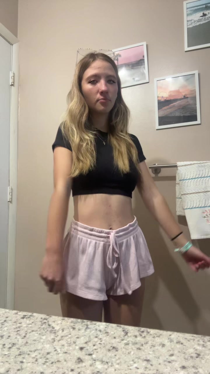 @livy.poo.16