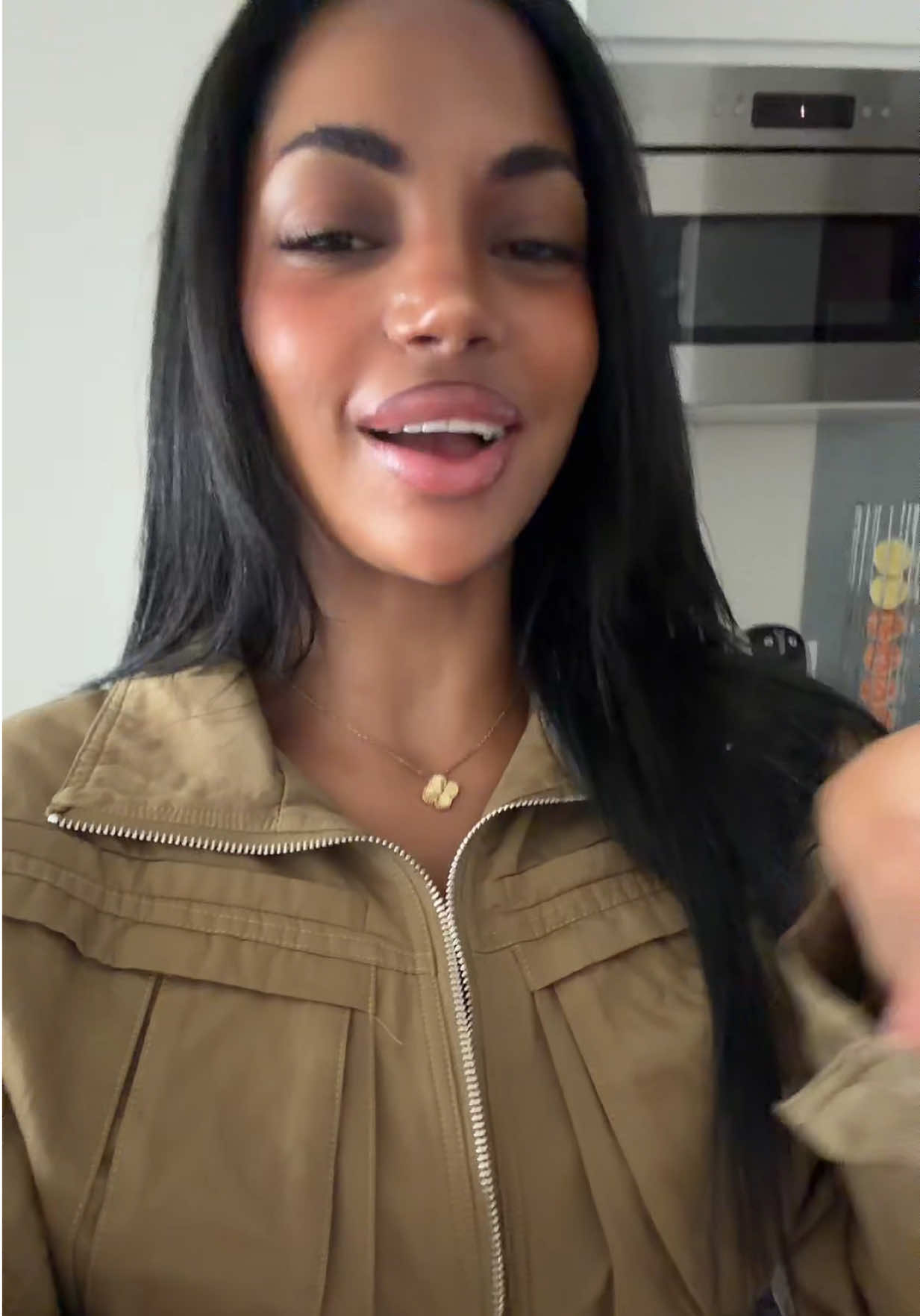 @LULU 🦦