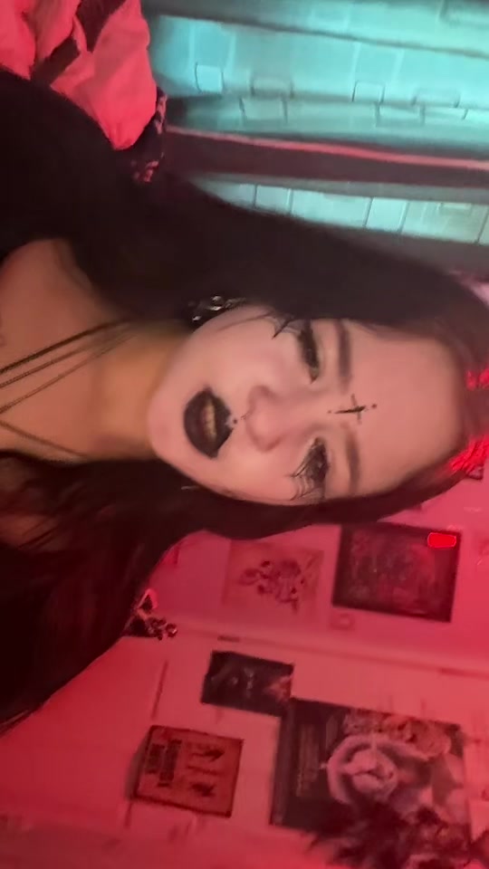 @Zoe🦇🧿