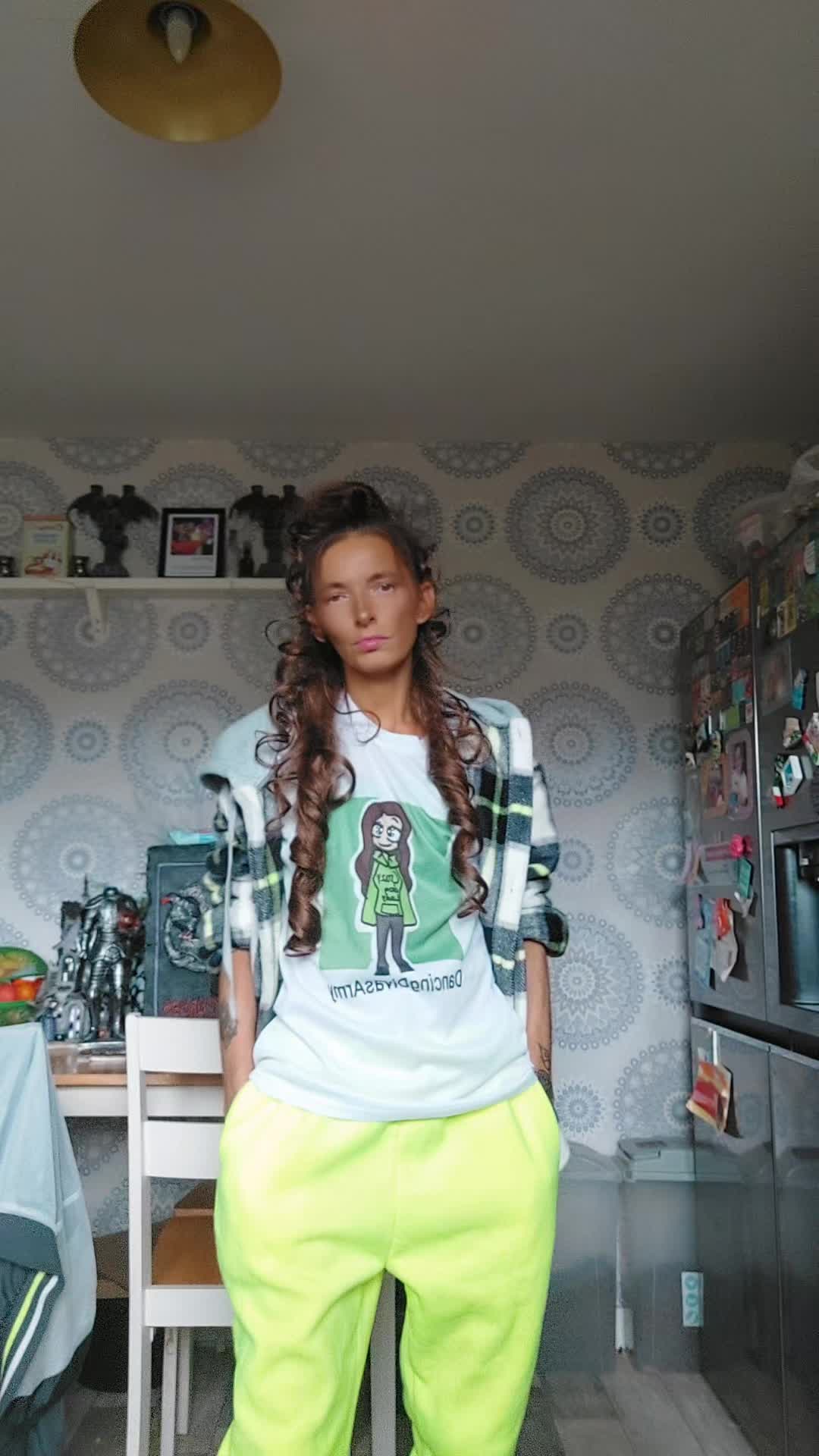 @divalive1