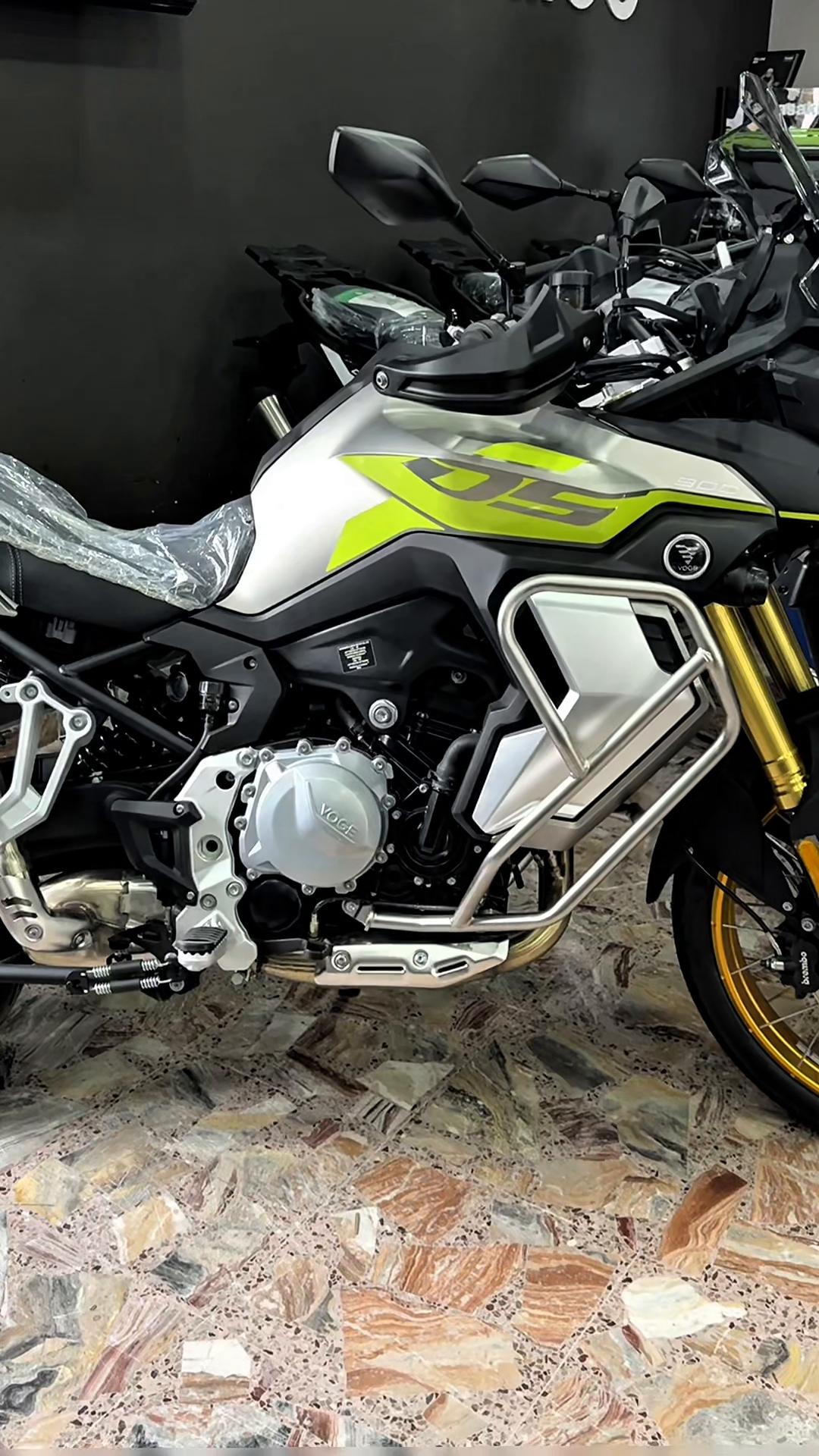 @Costagliola Moto