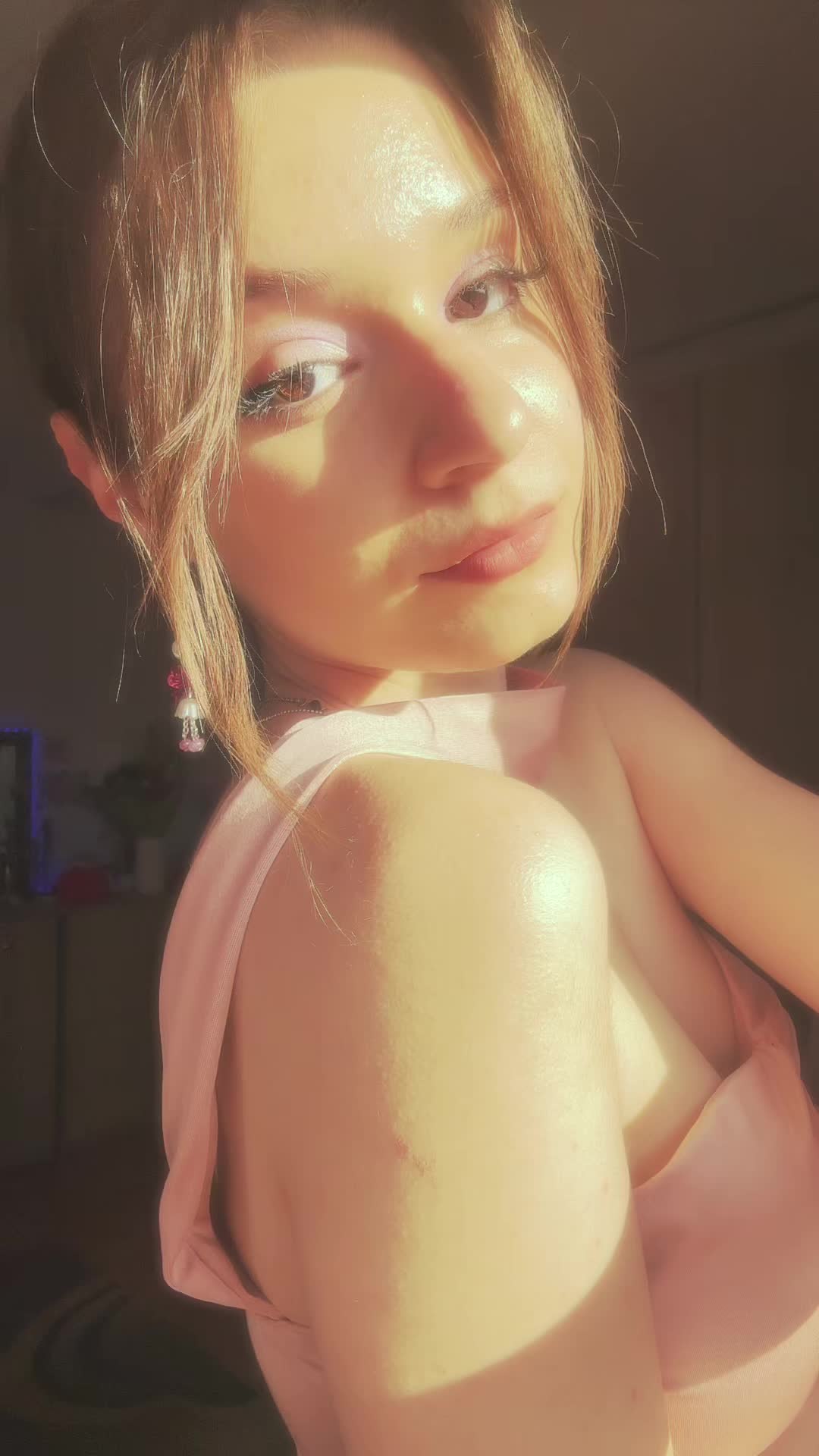 @bella