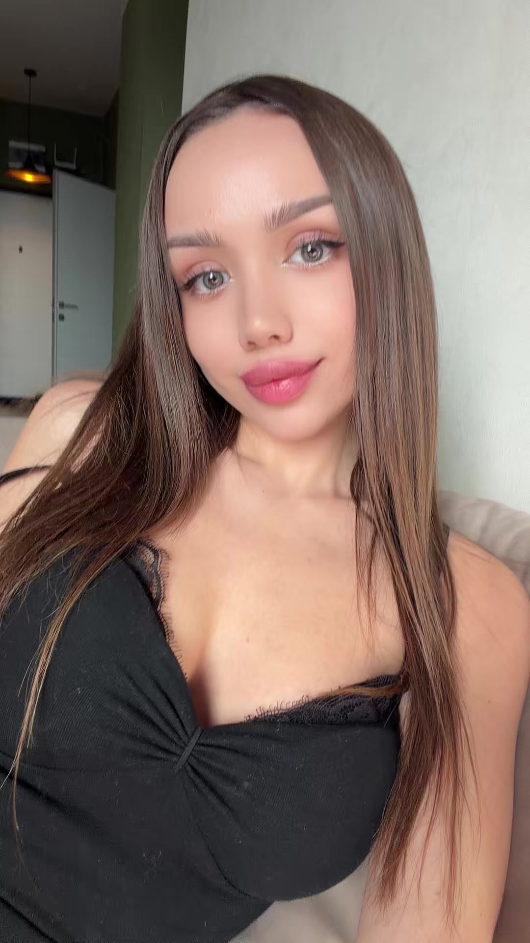 @attractiveniva
