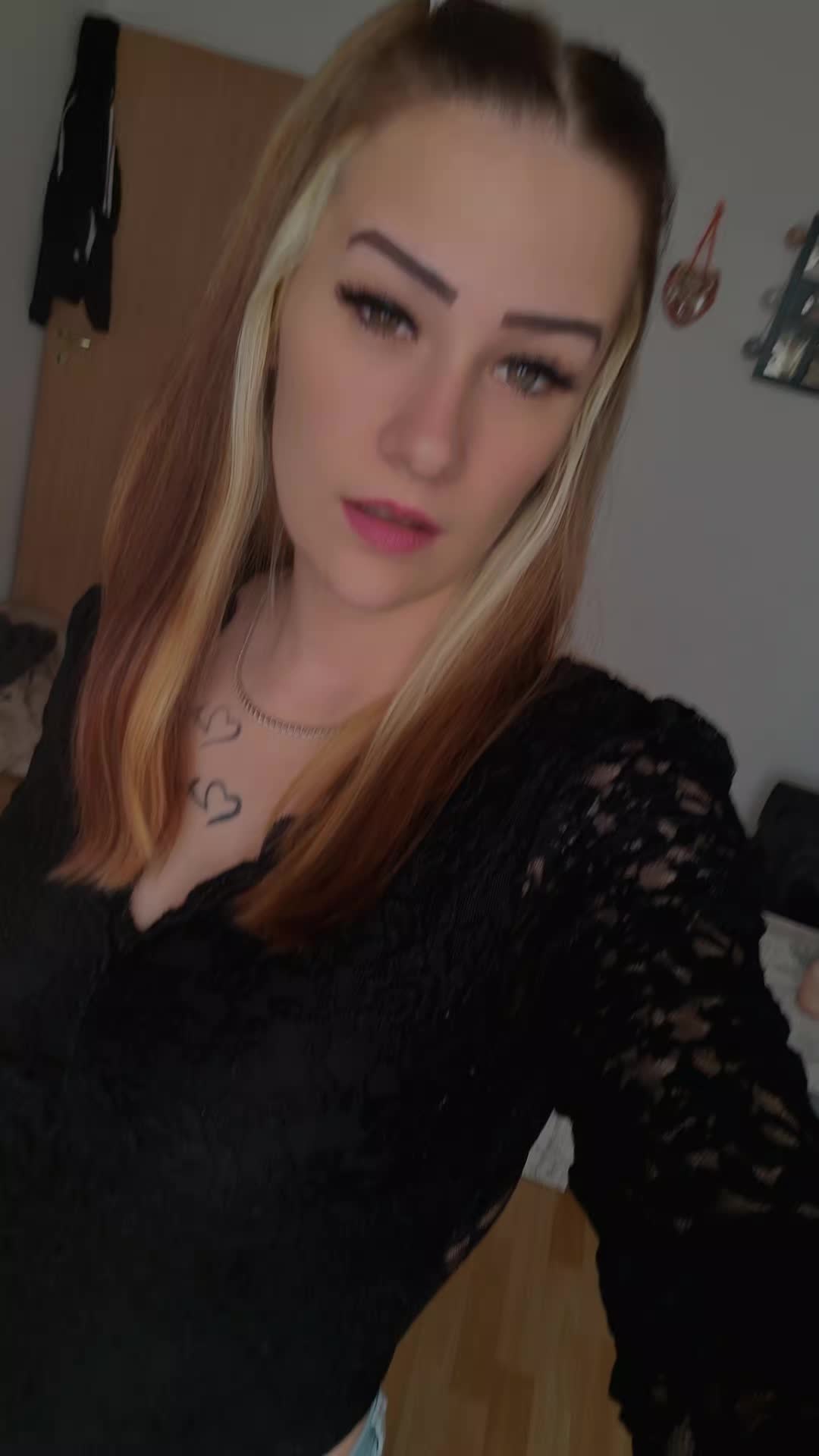 @Kiimii_x3