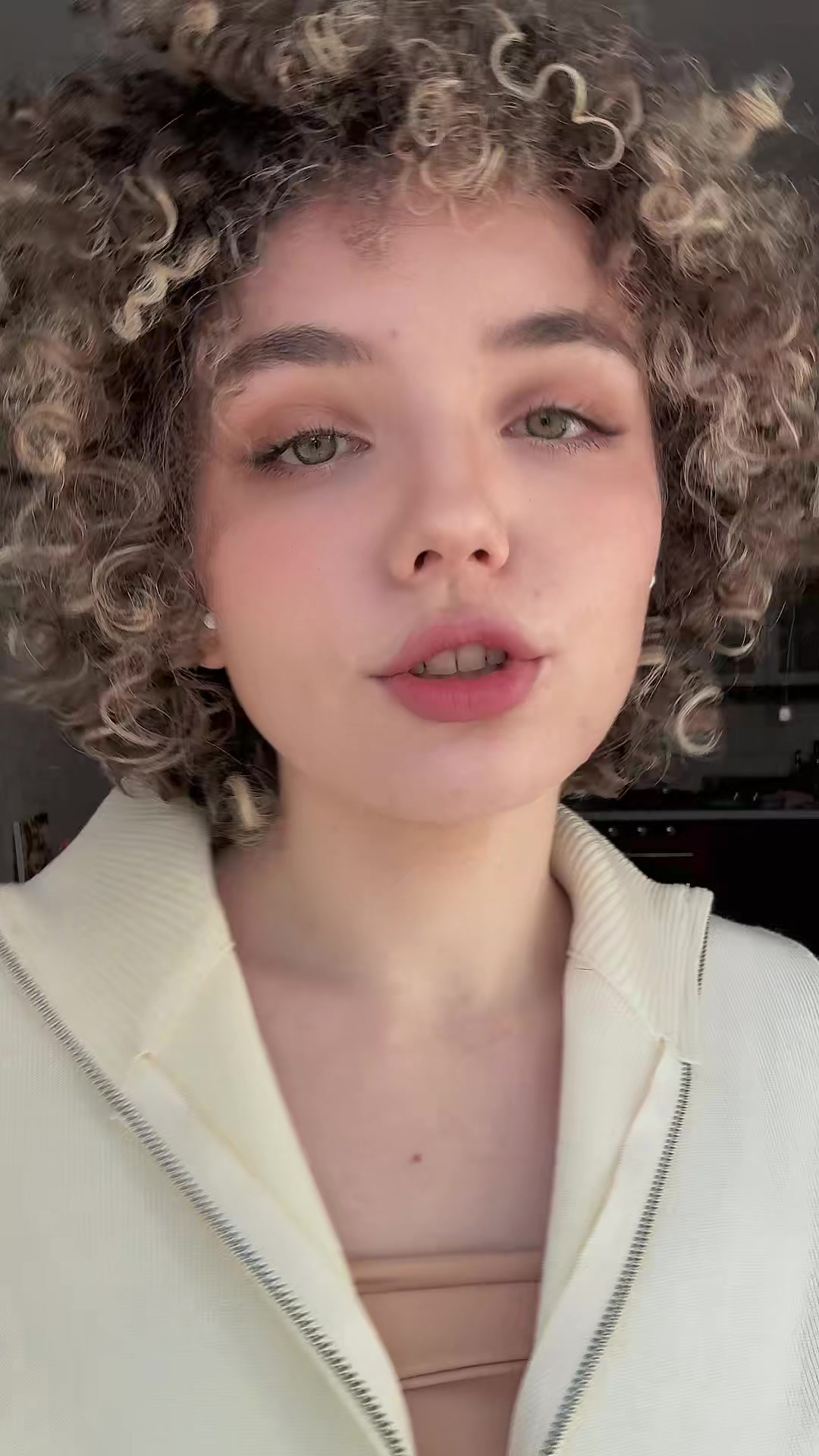 @Василиса