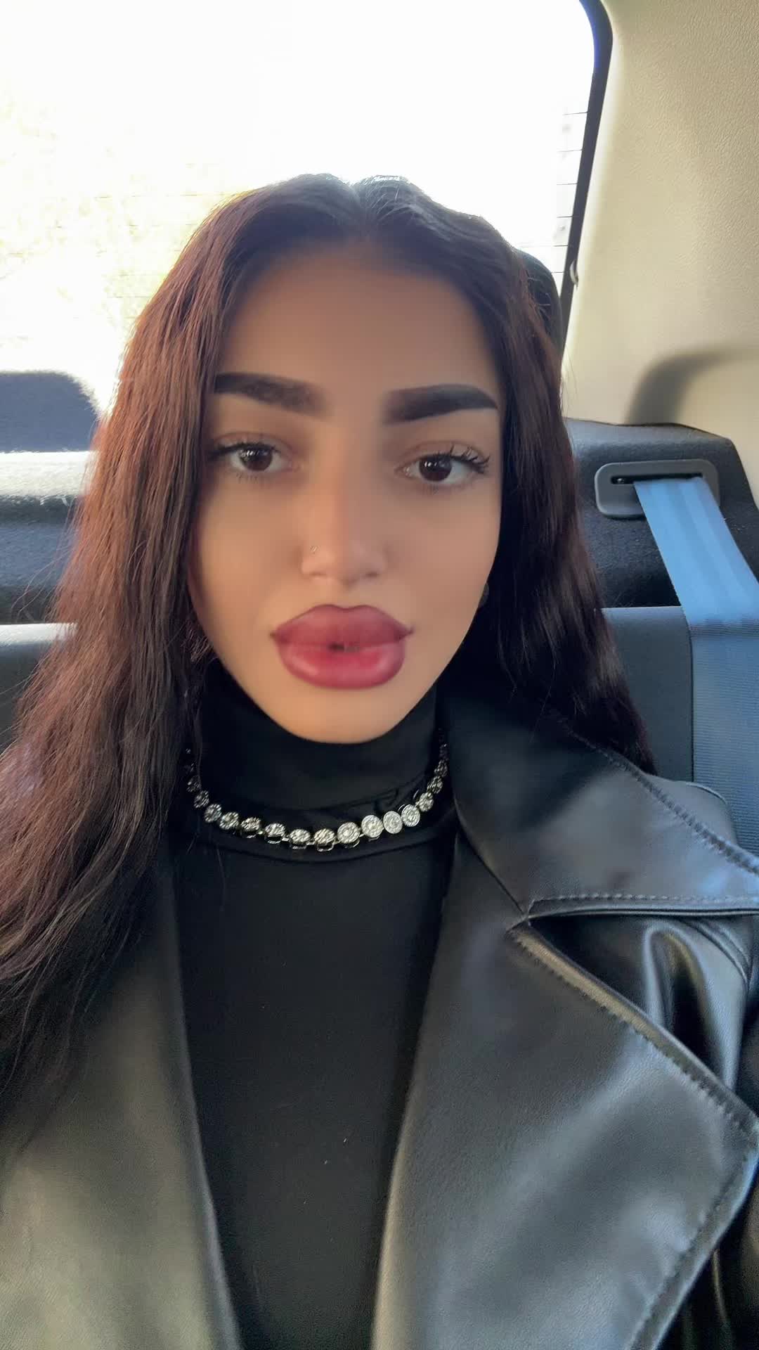 @Lucia Alexandra🧐