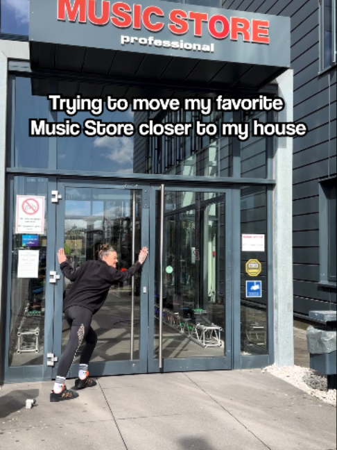 @MUSIC STORE professional