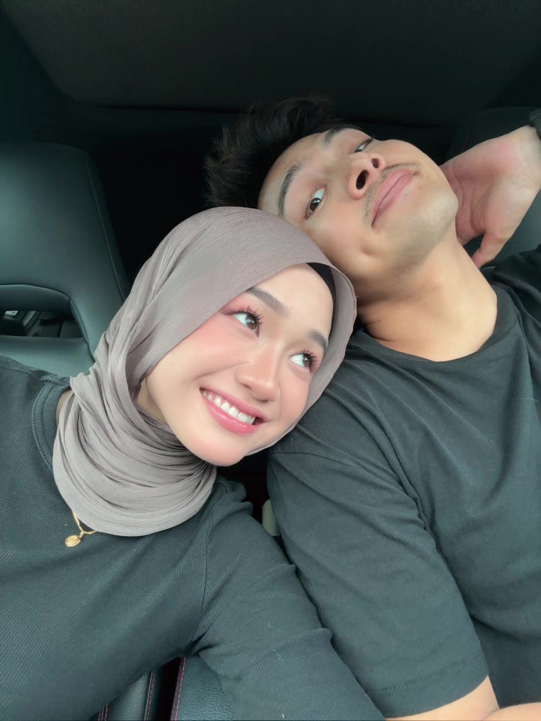 @Syaa Meoow 𝜗𝜚