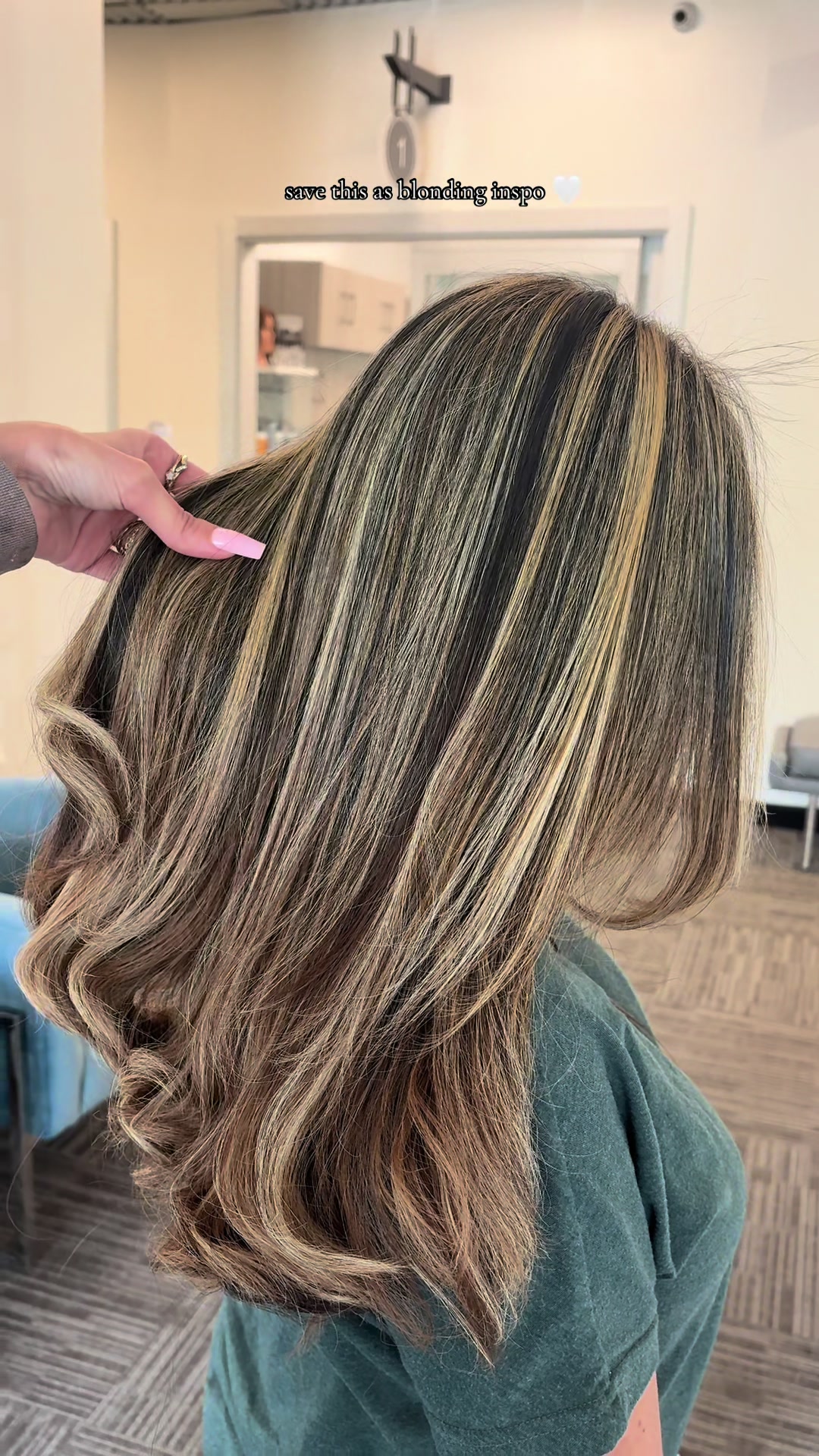 @SOPHIA | SOUTH FL HAIRSTYLIST
