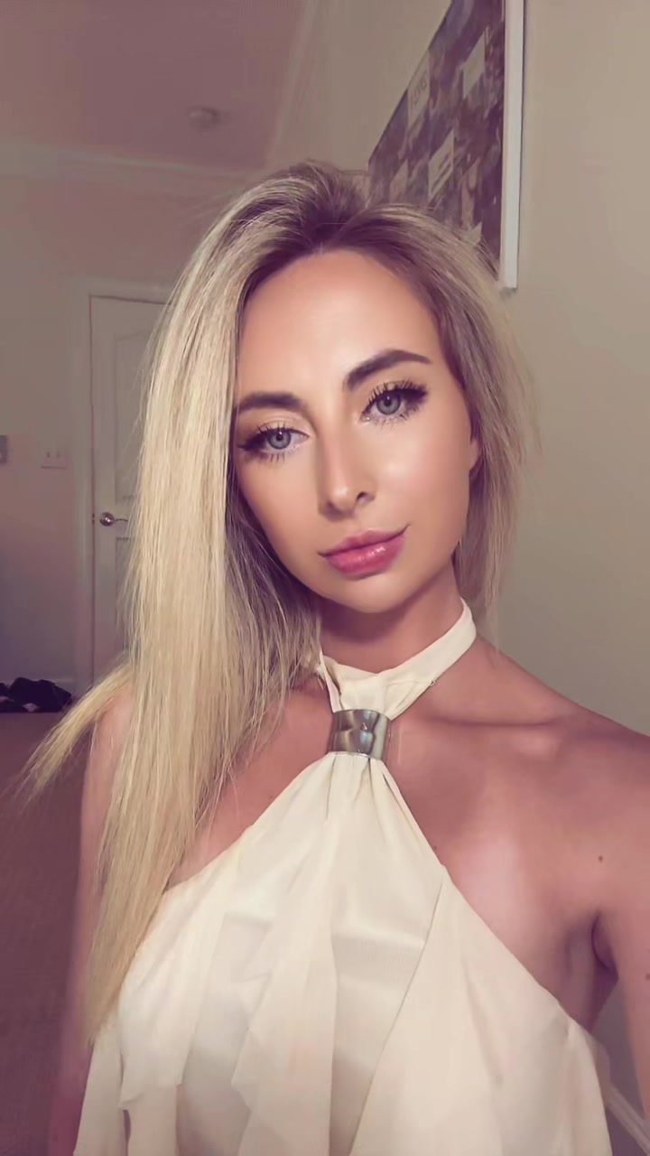 @Cam👱🏼♀️