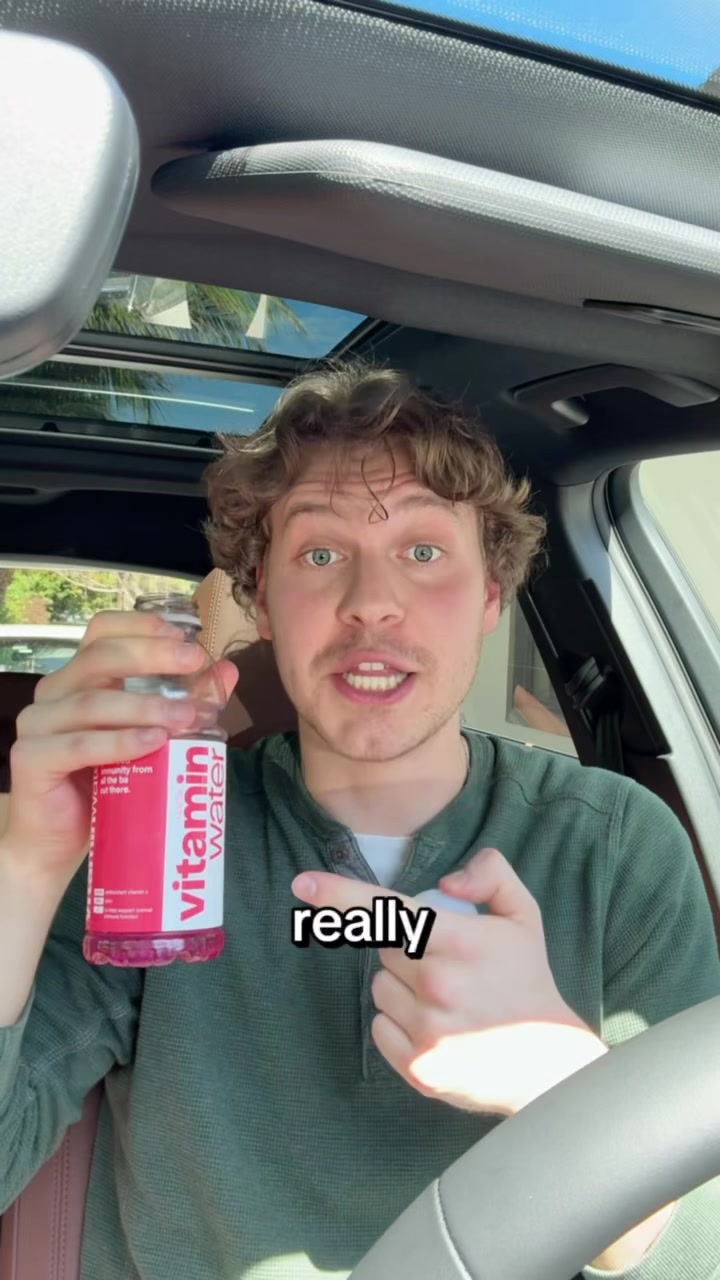 @vitaminwater