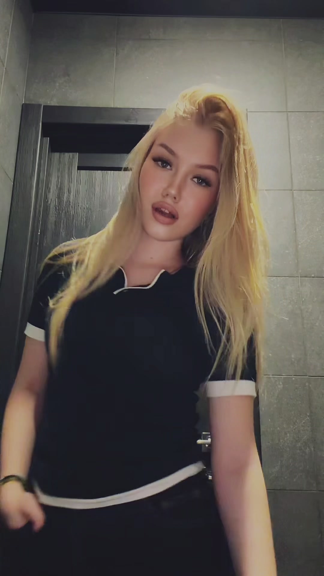 @mikova