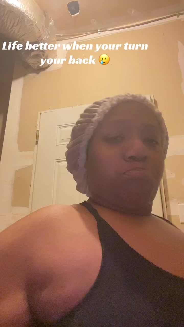 @Dee_nuggss