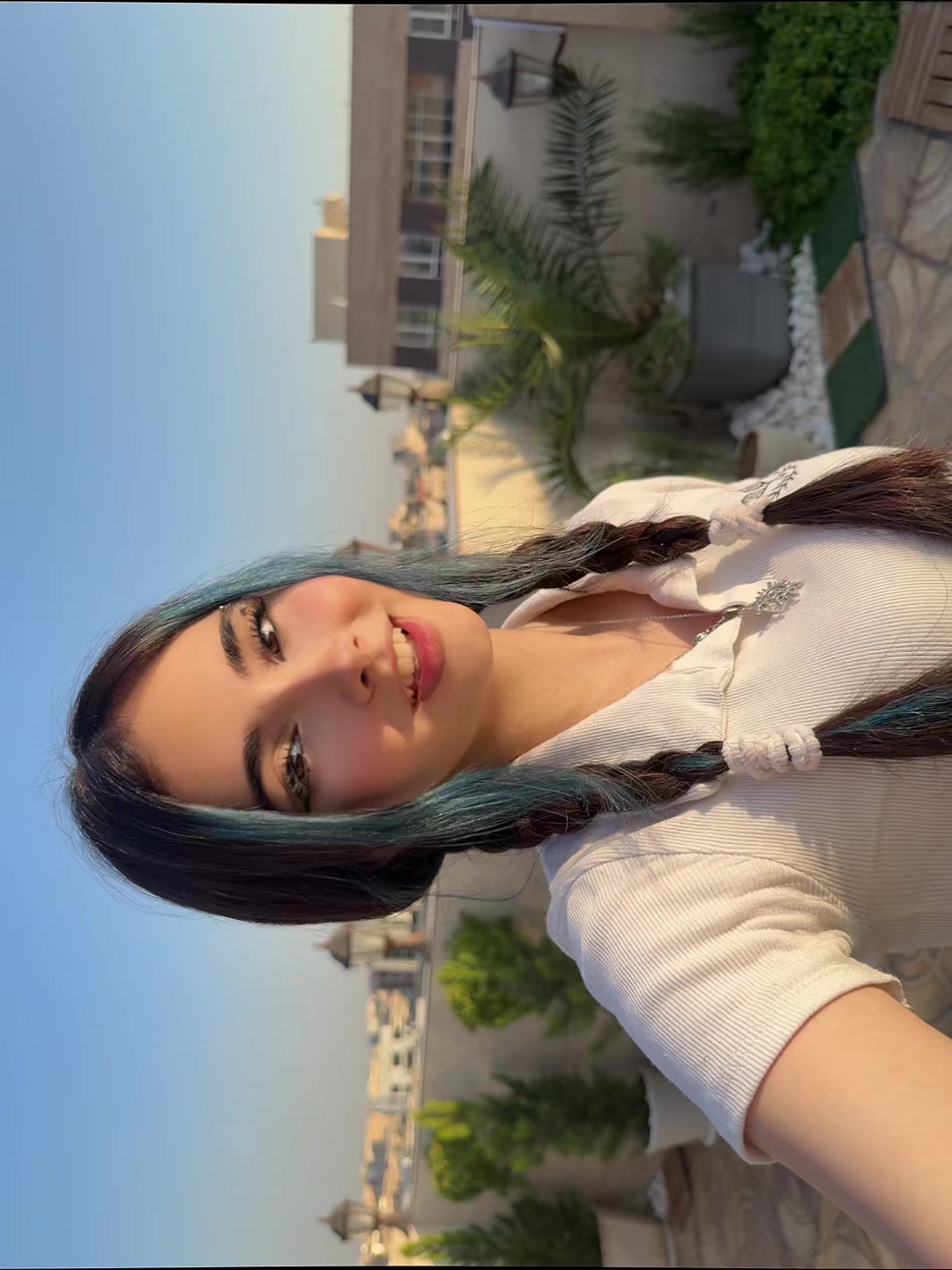 @elena