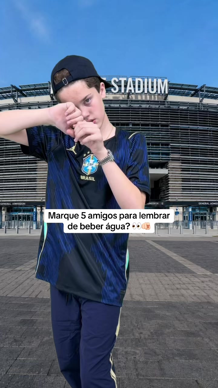 @N&Iacute;COLAS NETTO