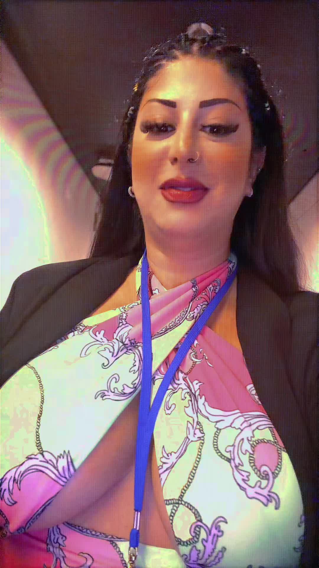 @Kiara💜💣