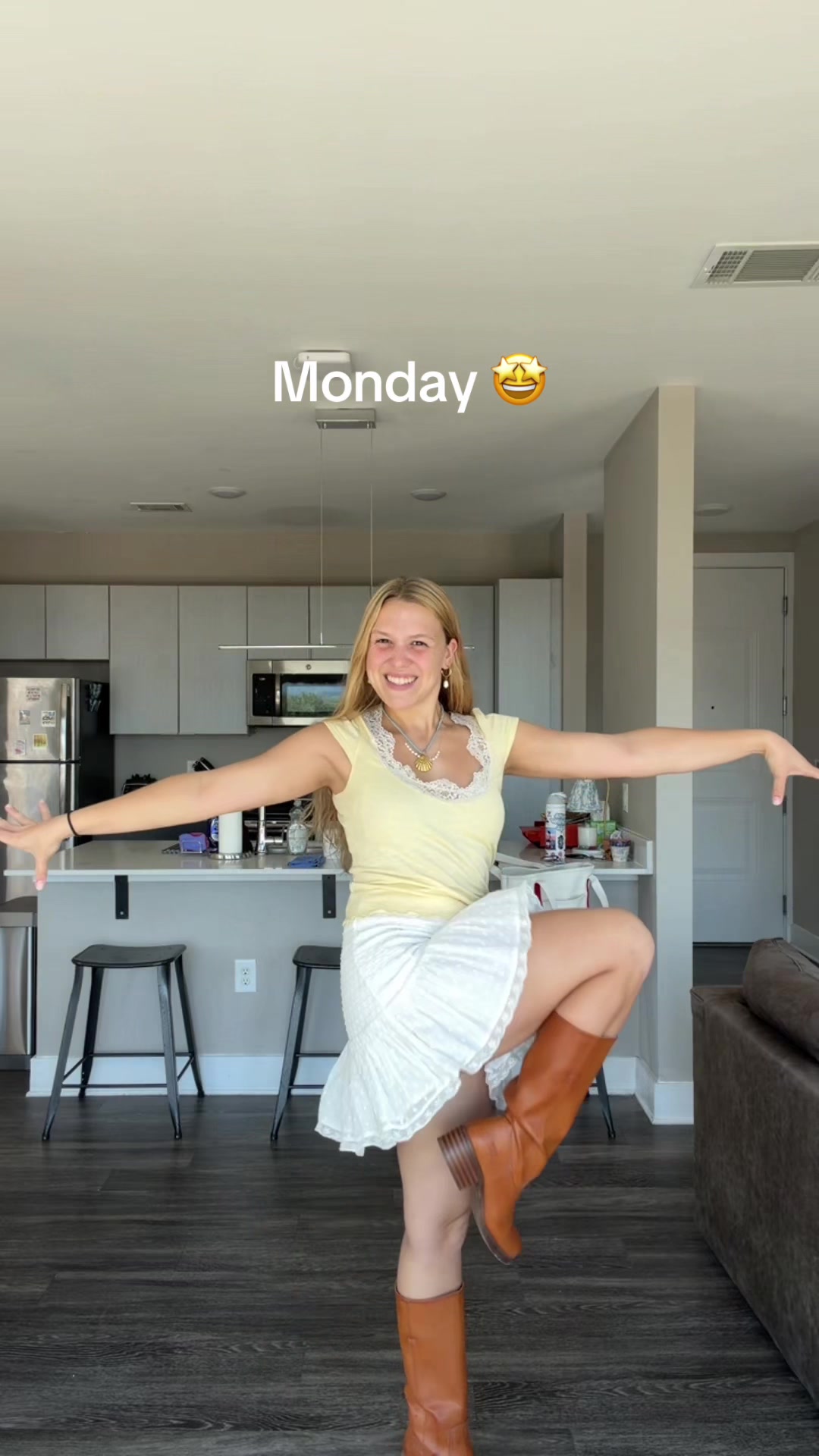 @tellavision
