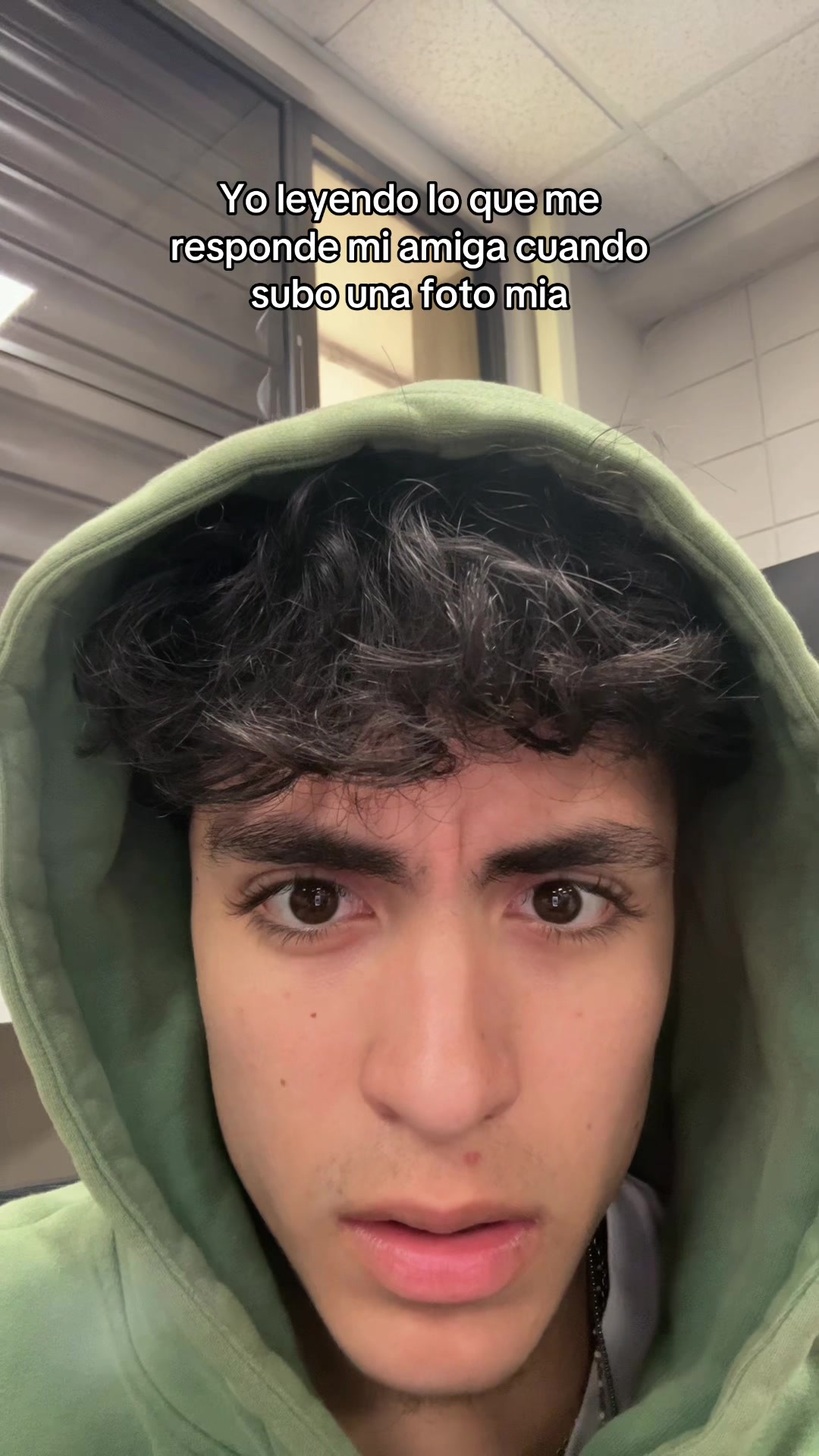 @VELEZZ