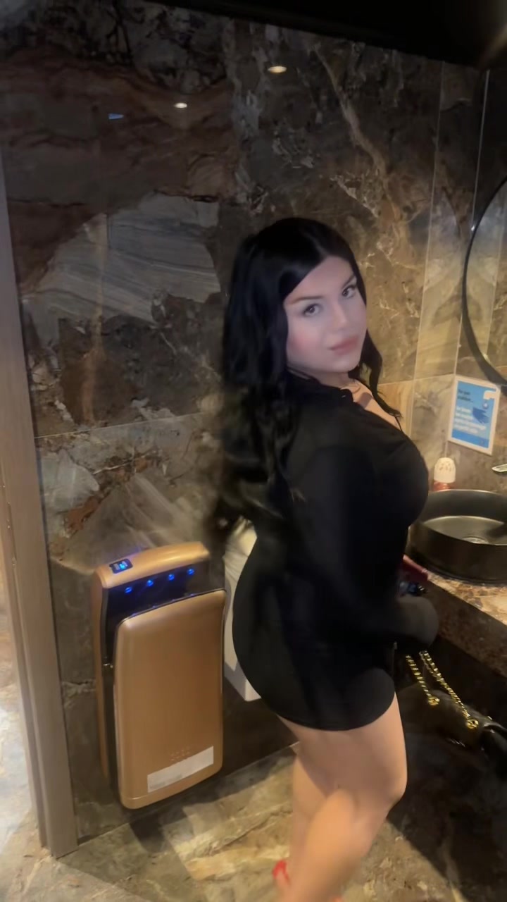 @Bratzzianaxoxo