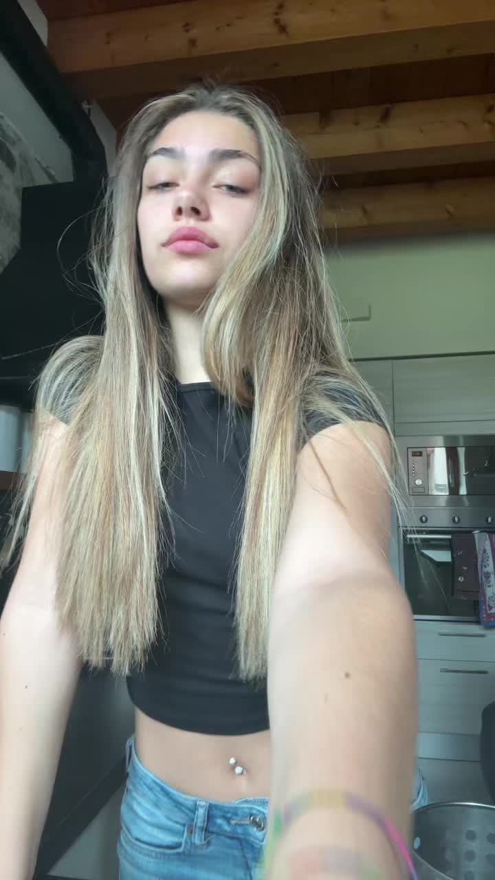 @dandreangela_