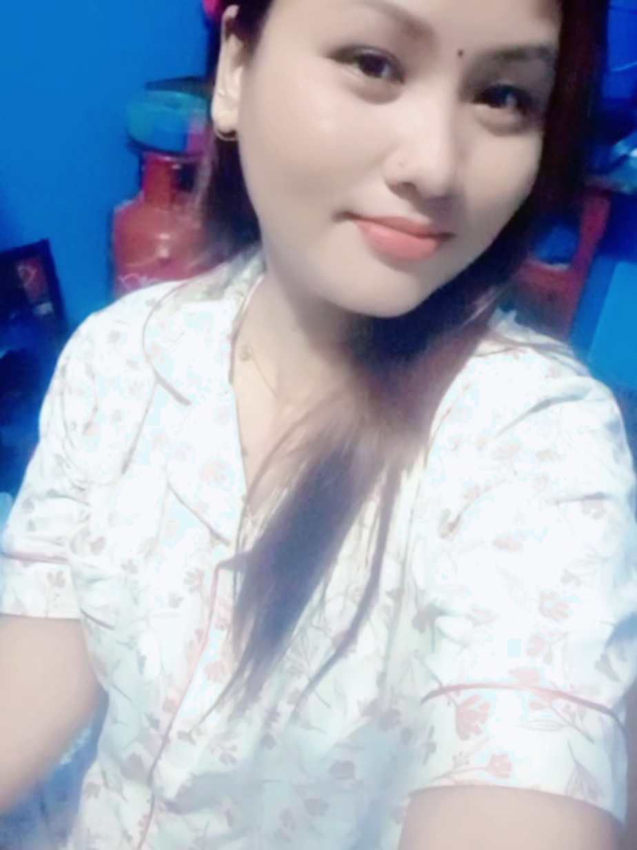 @laxmi..saru magar❣️☺️💐