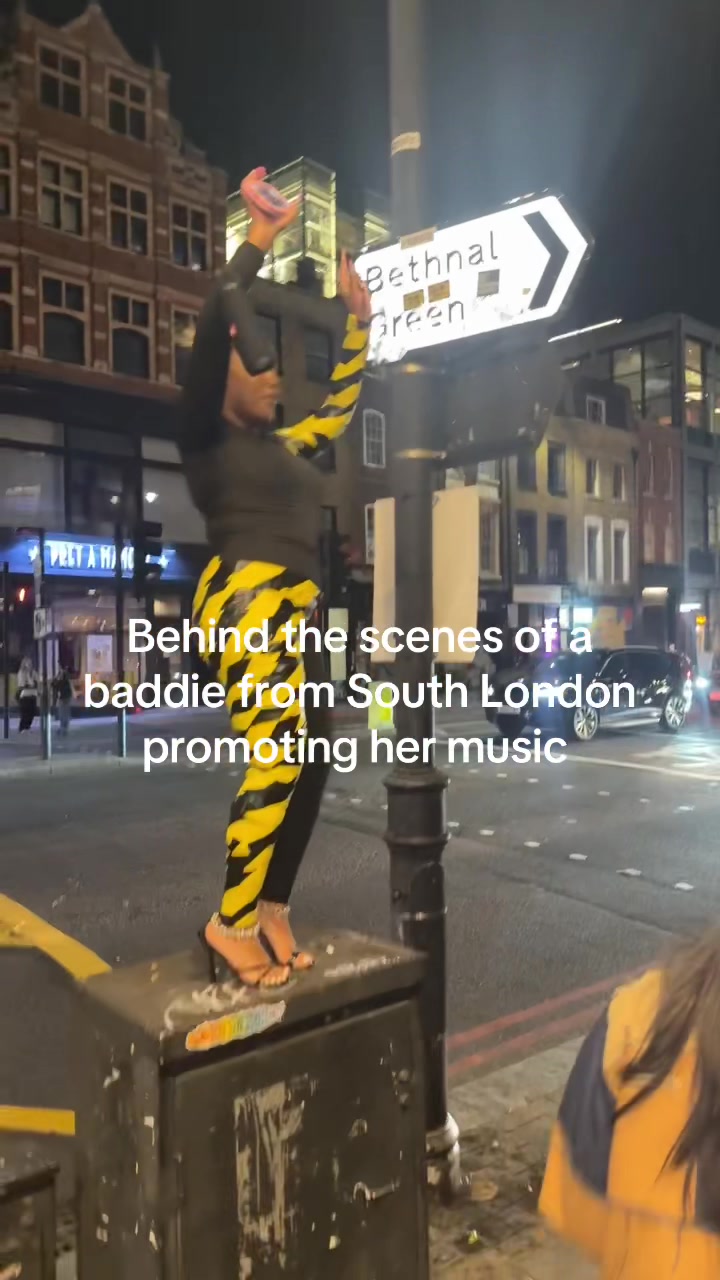 @LA BARRBIE