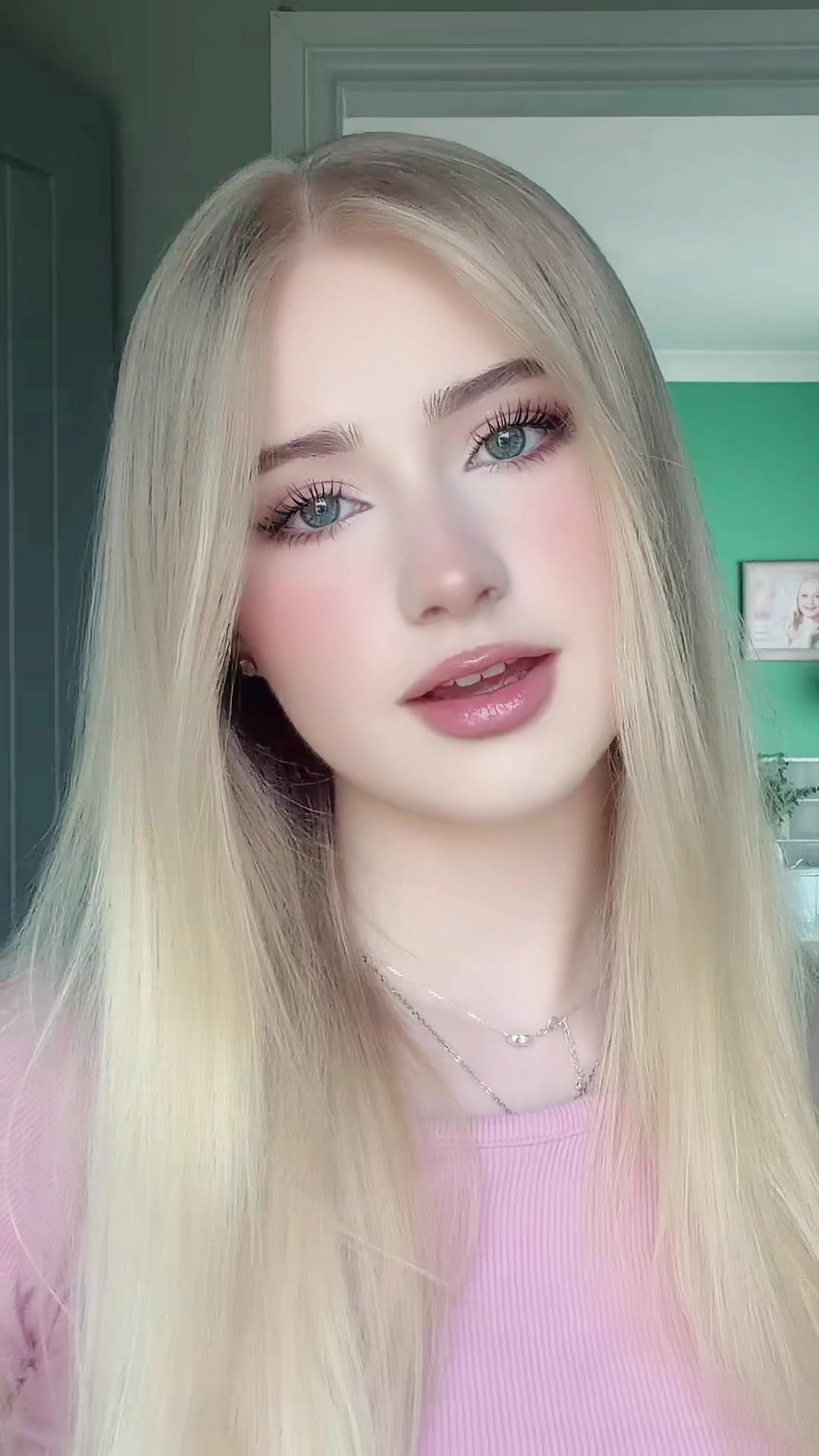@Annabel Hughes 🦢🤍(mgmtbex)