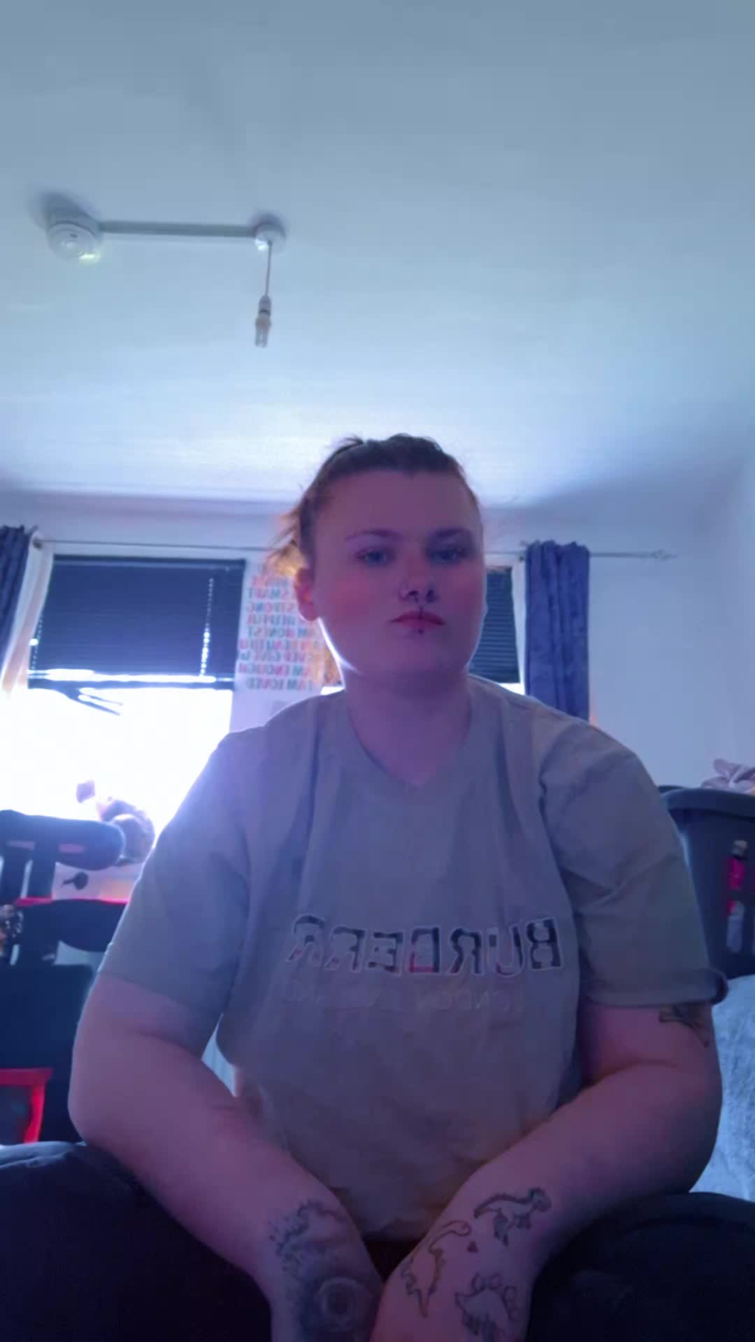 @ANNEMARIE💜💜💜