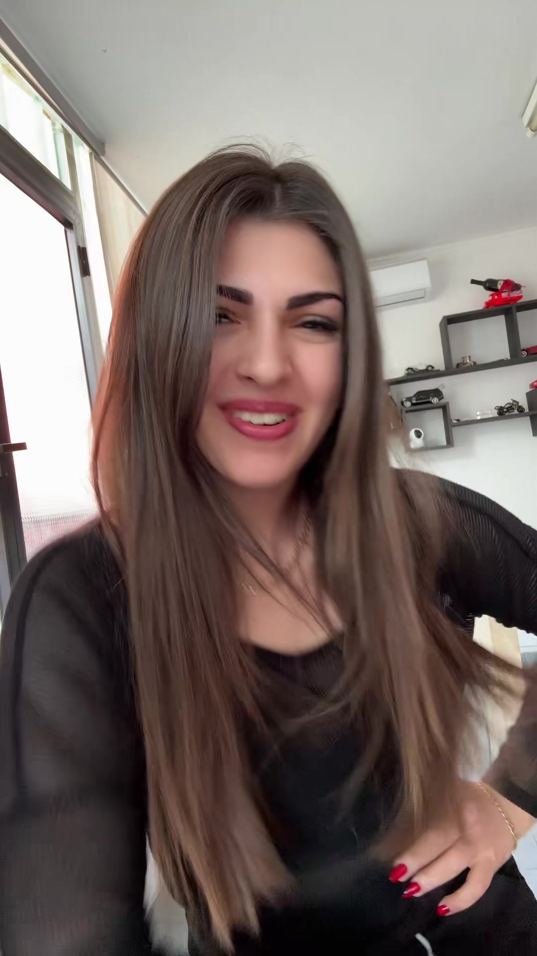 @Daniela Scarabnuta